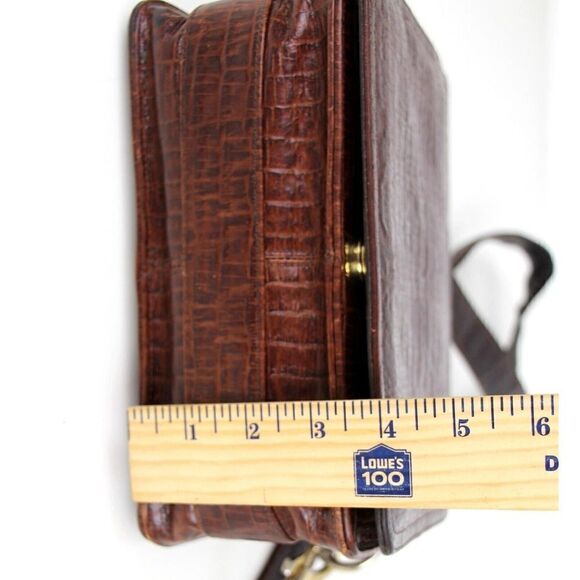 Neiman Marcus BROWN GENUINE LEATHER CROCO PRINT FLAP SHOULDER BAG X-BODY PURSE - Picture 13 of 15